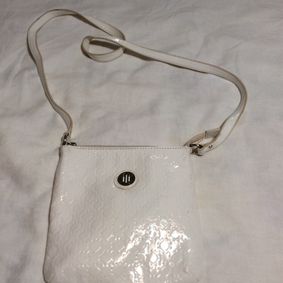 Tommy Hilfiger white crossbody - Picture 6 of 7